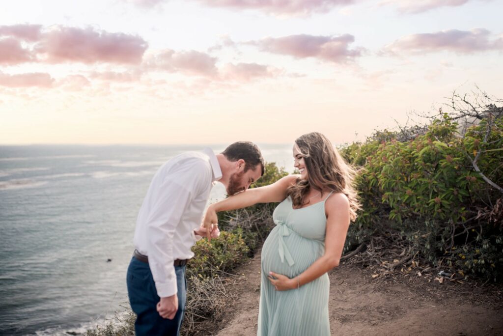 follow the waves and kiss me, image by Los Angeles maternity photographer Diana Hinek for Dear Birth
