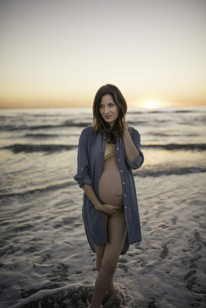 Growing a beautiful belly in style as photographed by Los Angeles birth photographer and videographer Diana Hinek for Dear Birth