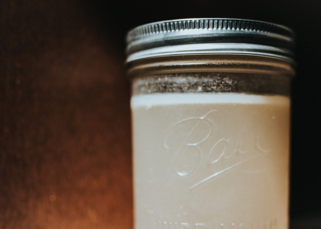 Bone Broth is an amazing post partum tool according to Los Angeles Doula Diana Hinek for Dear Birth