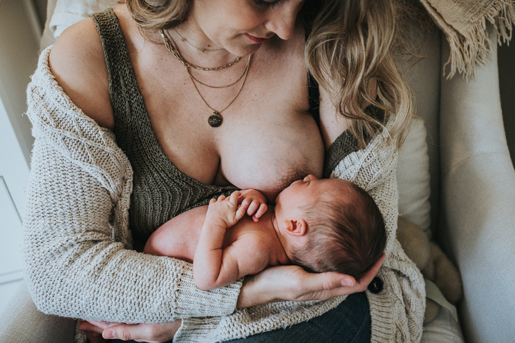 Formula has damaged our generation. Here isbaby mercer newborn session by los angeles birth photographer and videographer Diana Hinek for dear birth